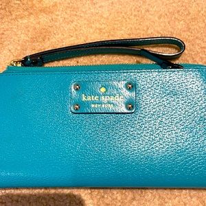 Kate Spade clutch Wallet Turquoise with wrist strap ~ so pretty! Like new!